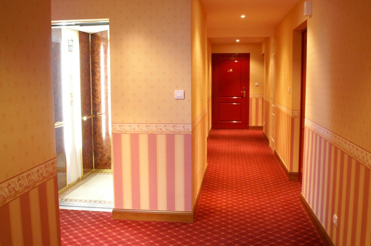 Coq hôtel Montreuil  Exterior foto